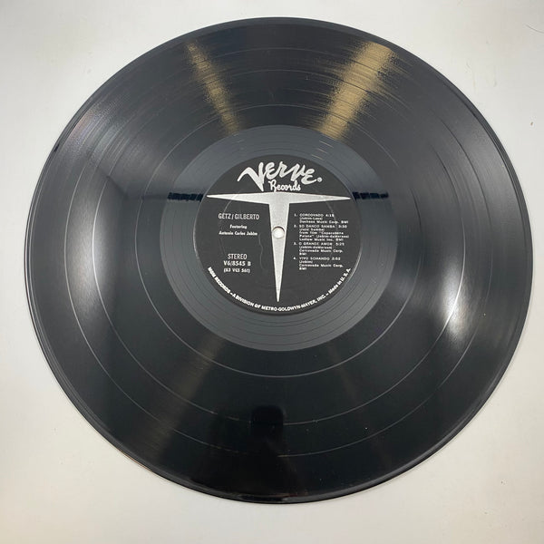 Stan Getz / João Gilberto Featuring Antonio Carlos Jobim – Getz / Gilberto LP USED Vinyl VG++/VG+
