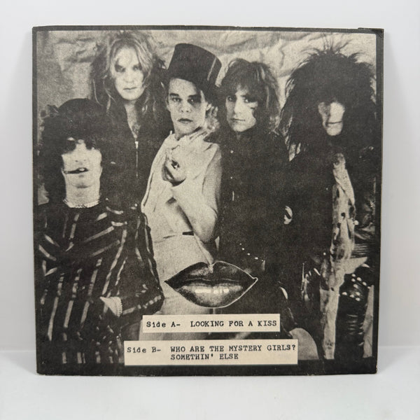 New York Dolls / The Junkies – Looking For A Kiss 7" USED Vinyl VG++/VG+