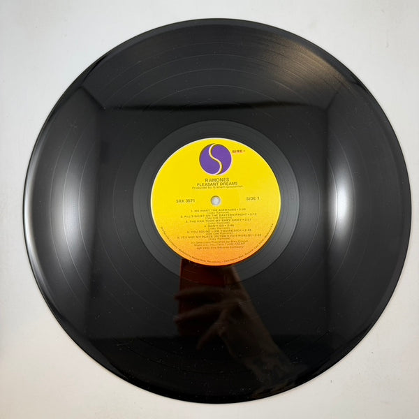 Ramones – Pleasant Dreams LP USED Vinyl VG+/VG+