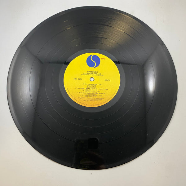 Ramones – Pleasant Dreams LP USED Vinyl VG+/VG Promo