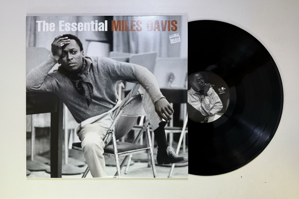 Miles Davis – The Essential Miles Davis LP USED Vinyl VG+/VG++