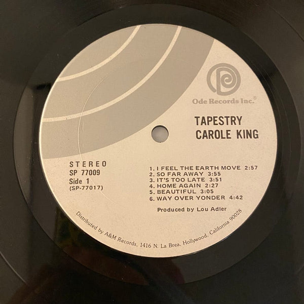 Used Vinyl Carole King – Tapestry LP USED VG+/VG+ J020524-02