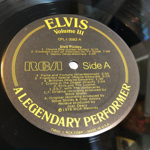 Used Vinyl Elvis Presley - A Legendary Performer Volume 3 LP NM/VG++ USED V2 13696