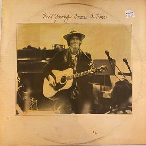 Used Vinyl Neil Young – Comes A Time LP USED VG++/VG+ J031223-14