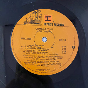 Used Vinyl Neil Young – Comes A Time LP USED VG++/VG J020524-03
