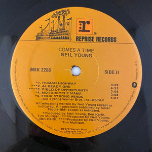 Used Vinyl Neil Young – Comes A Time LP USED VG++/VG+ J031223-14